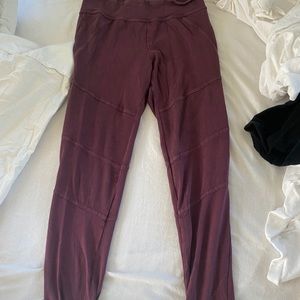 Deep magenta leggings